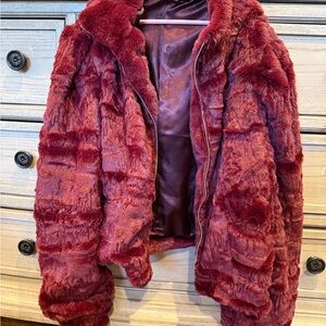Chaser Women's Plush Teddy Jacket in Deep Wine Red